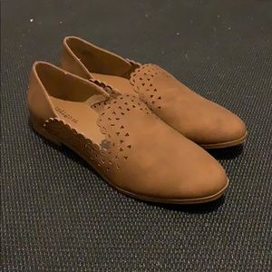 Camel Brown Flats